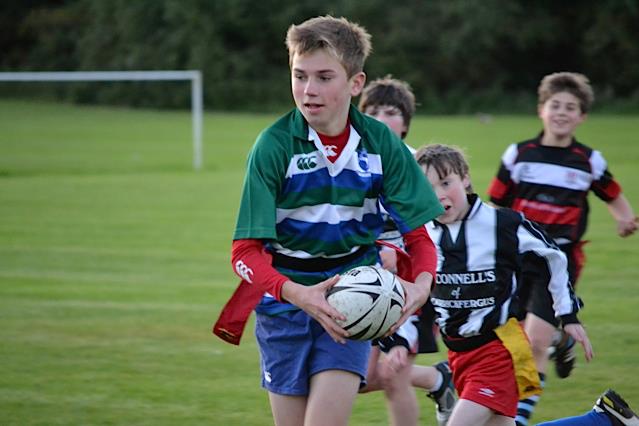 kids playing tag rugby
