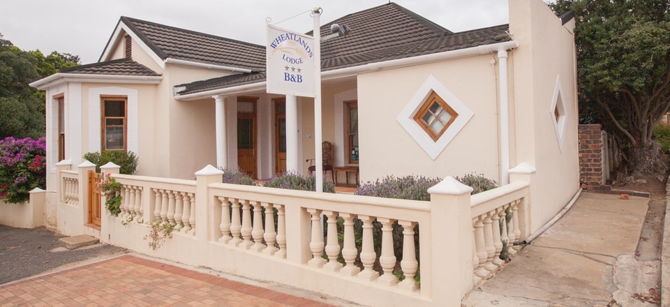 Warm Welcomes: Embrace Tranquility in Bredasdorp
