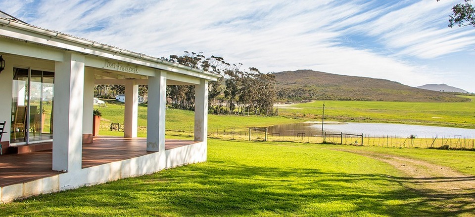 Charming Country Hideaways in Napier