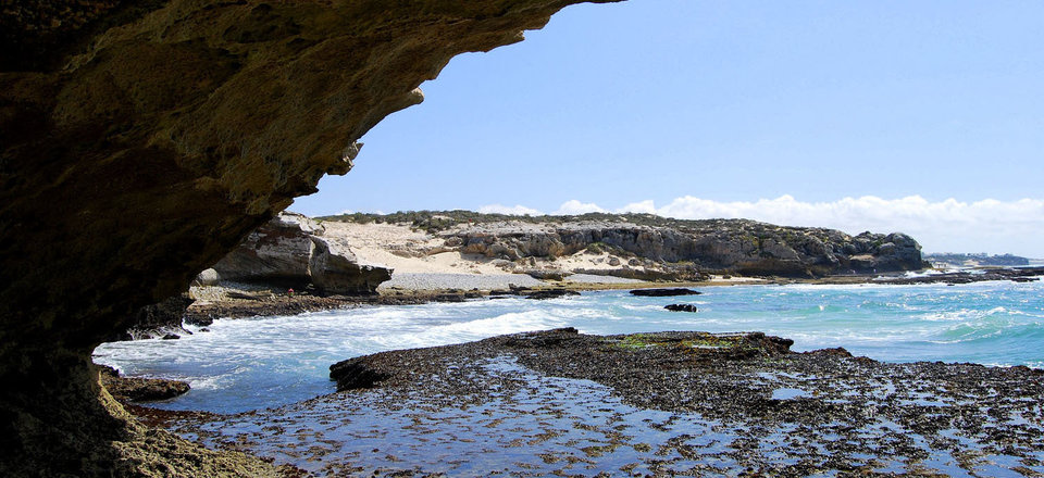 Explore the Wonder of the Waenhuiskrans Cave