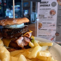 The Boathouse Pub & Restaurant The Boathouse Pub & Restaurant