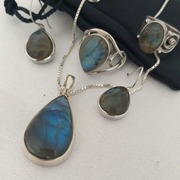 Labradorite Gemstone