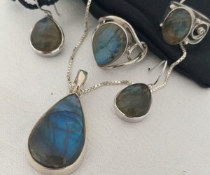Labradorite Gemstone