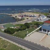 Volunteer's House (just a short stroll away from Kleinbaai Harbour)- White Shark Projects - Xplorio™ Gansbaai