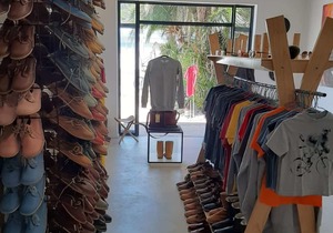 100% Handmade Products