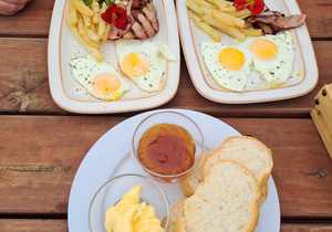 Eileen’s Seafood Paradise Is OPEN During Load-Shedding