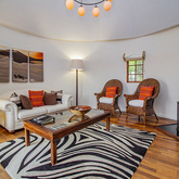 Oystercatcher Lounge - Bellavista Country Place - Xplorio™ Stanford