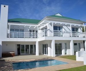 4 Bedroom Golf Estate House for Sale in Theewaterskloof: R4,750,000