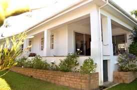 3 Bedroom Golf Estate House for Sale in Theewaterskloof: R3,000,000