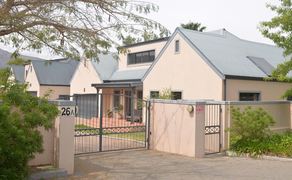 3 Bedroom House for Sale in Villiersdorp: R2,825,000
