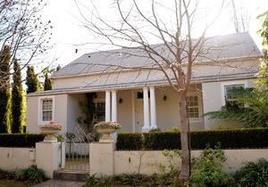 3 Bedroom House for Sale in Villiersdorp: R2,650,000