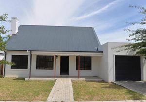 3 Bedroom House for Sale in Villiersdorp: R2,150,000