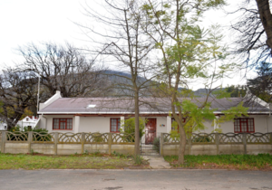 4 Bedroom House for Sale in Villiersdorp: R1,692,000