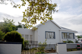 3 Bedroom House for Sale in Villiersdorp: R1,600,000
