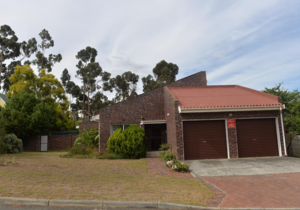 4 Bedroom House for Sale in Villiersdorp: R1,595,000