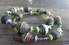 making_jewellery_1690374615