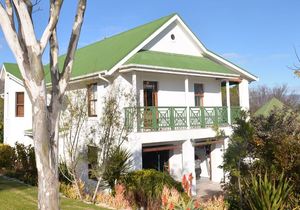 3 Bedroom Golf Estate House for Sale in Theewaterskloof: R3,850,000