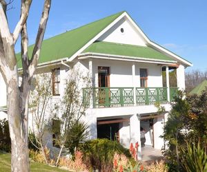 3 Bedroom Golf Estate House for Sale in Theewaterskloof: R3,850,000