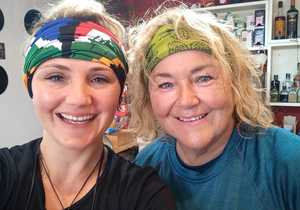 Ma en dogter maak Vrouemaand spesiaal