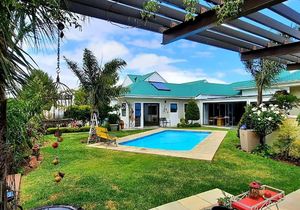 SOLD! 3 Bedroom House in Theewaterskloof: R8,400,000