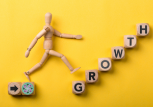 Adapting HR Strategies to Growth Phases for Small Businesses