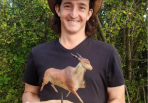 Meet Artist Nelis Singles