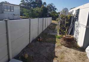 Vibracrete Wall Installation in Franskraal