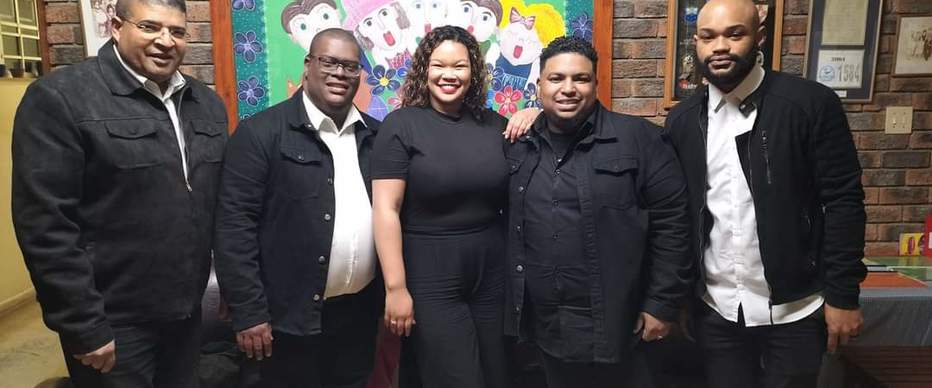 Simply_Unique_1700831123