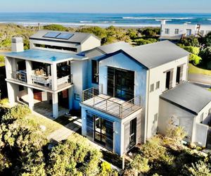 R5,200,000 | 4 Bedroom House For Sale in Pearly Beach