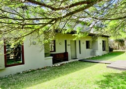 R8,900,000 | 4 Bedroom House For Sale in Stanford