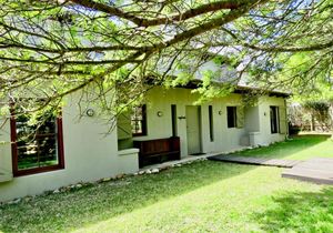 R8,900,000 | 4 Bedroom House For Sale in Stanford