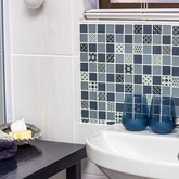 Dolphin Room Bathroom - Amazing Grace B&B - Xplorio™ Gansbaai