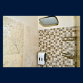 Main En-suite Shower 2 - Rest and Sea Self-catering - Xplorio™ Gansbaai
