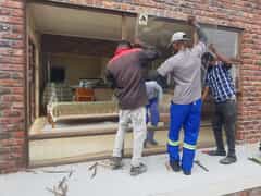 Kleinbaai Home: New Windows and Expert Building Work