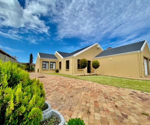 R2,695,000 | 4 Bedroom House For Sale in Franskraal