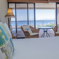 Sea View - Whale Waters Self Catering Lodge - Xplorio™ Gansbaai