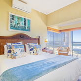 Hermanus Room - Whale Waters Self Catering Lodge - Xplorio™ Gansbaai