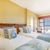 East Room - Whale Waters Self Catering Lodge - Xplorio™ Gansbaai