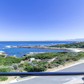 Sea View - Whale Waters Self Catering Lodge - Xplorio™ Gansbaai
