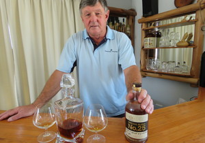 Om 41-Jaar-Oue Brandewyn Te Proe (70% alkoholvlak)