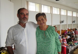 Pikkie Louw Groet Tydelik - NGK se Jarelange Orrelis