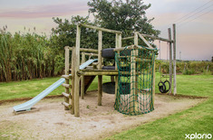 stanford_places_to_eat_the_zesty_lemon_restaurant_slide_play_1712212090