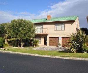 3 Bedroom House for Sale in Franskraal: R2,950,000