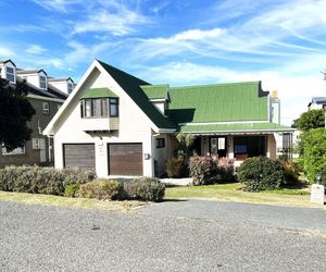 Charming 3-Bedroom Home in Franskraal: R1,940,000