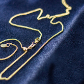 Gold Necklace with Adjustable Lenght - Tanzanites and Diamonds of Hermanus - Xplorio™ Hermanus