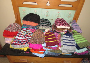 120 Truitjies en Hoedjies vir Herberg Kinderhuis