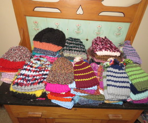 120 Truitjies en Hoedjies vir Herberg Kinderhuis