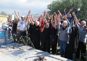 Jan Braai besoek Groter Gansbaai vir TV-reeks