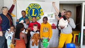 Gansbaai Lions Versprei Vreugde aan Kleuters