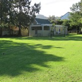  Caledon - Town & Country Apartment